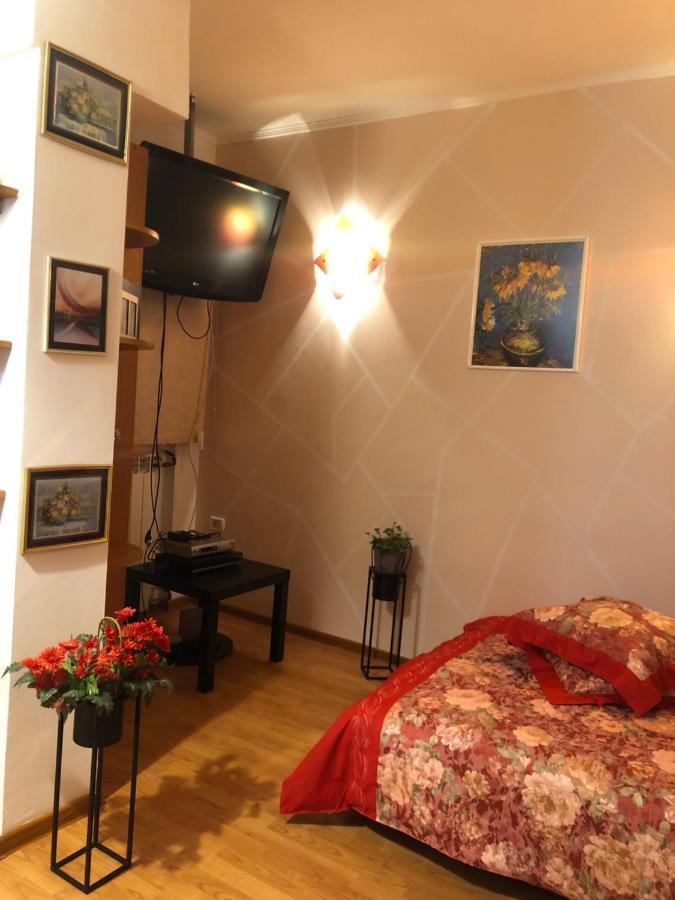 Charming quiet studio Coltea Old Town Bucarest Exterior foto