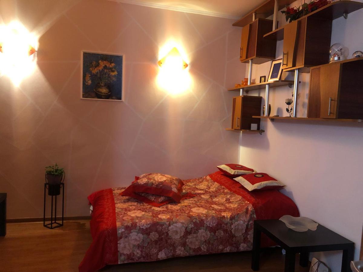 Charming quiet studio Coltea Old Town Bucarest Exterior foto