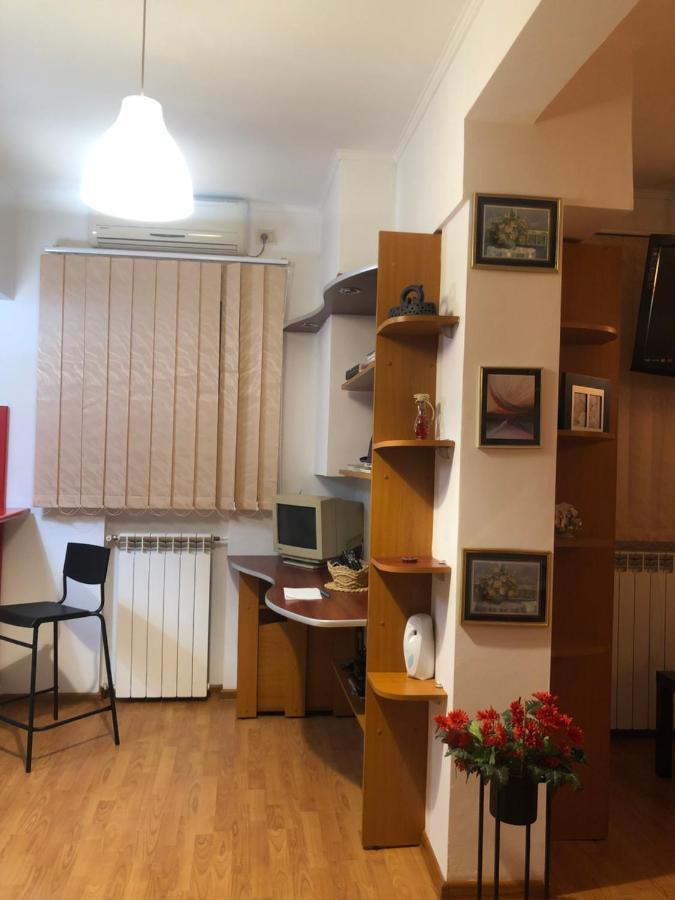 Charming quiet studio Coltea Old Town Bucarest Exterior foto