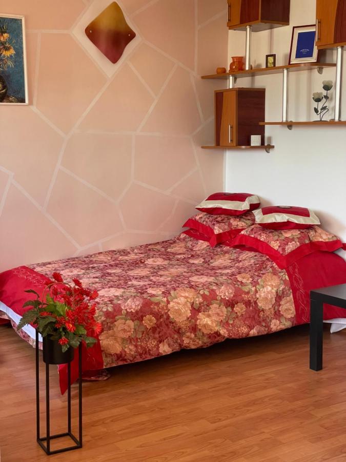Charming quiet studio Coltea Old Town Bucarest Exterior foto